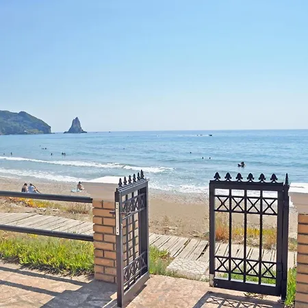 Corfu Beachfront Yannis On Agios Gordios Prázdninový dům *