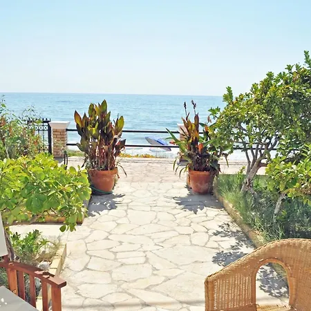 Corfu Beachfront Yannis On Agios Gordios 아기오스고르디오스
