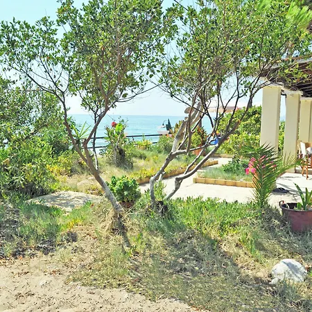 Corfu Beachfront Yannis On Agios Gordios
