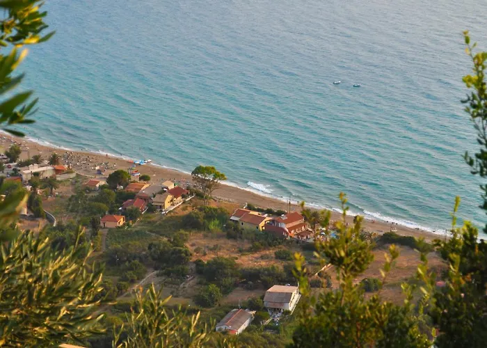 Feriehus Corfu Beachfront Yannis On Agios Gordios *