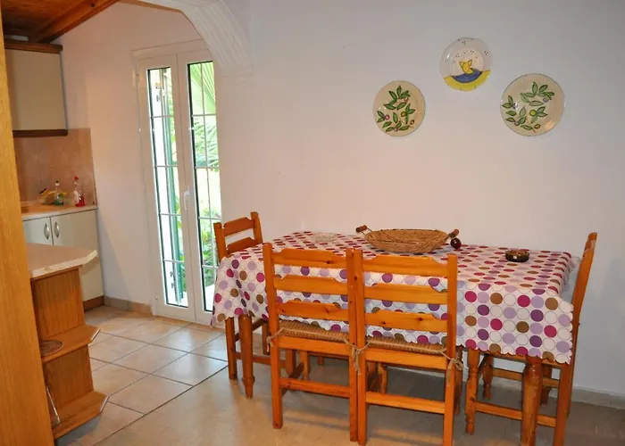 Feriehus Corfu Beachfront Yannis On Agios Gordios